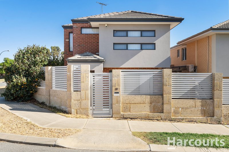 Photo - 22 Hocking Bend, Baldivis WA 6171 - Image 2