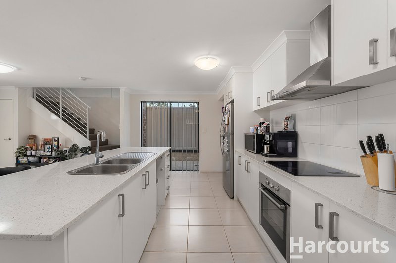 Photo - 22 Hocking Bend, Baldivis WA 6171 - Image 10