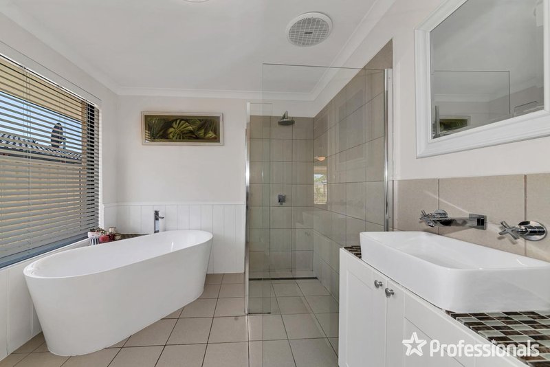 Photo - 22 Holcombe Road, Warnbro WA 6169 - Image 13