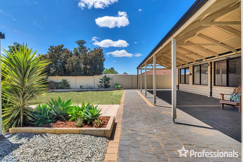 Photo - 22 Holcombe Road, Warnbro WA 6169 - Image 16