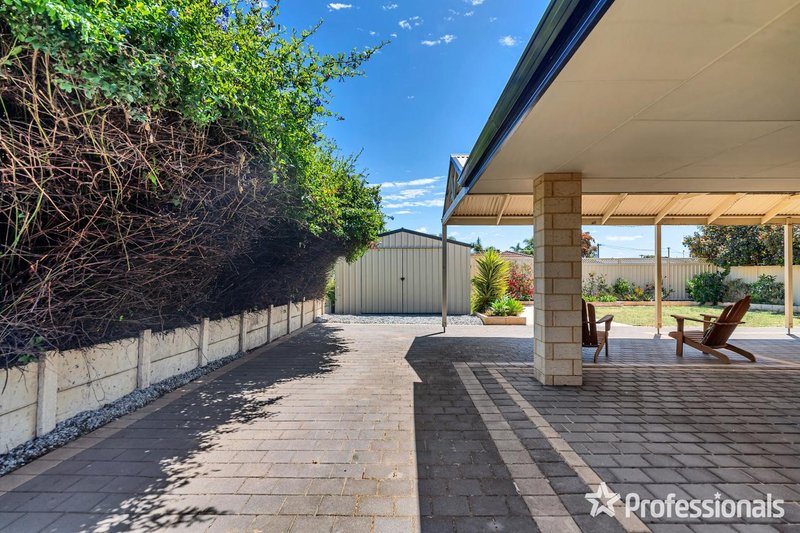 Photo - 22 Holcombe Road, Warnbro WA 6169 - Image 17