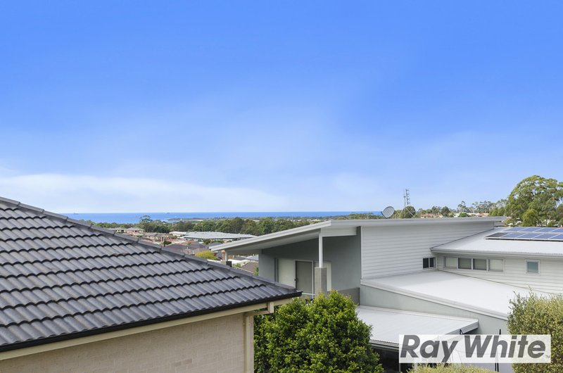 Photo - 22 Hollymount View, Woonona NSW 2517 - Image 2