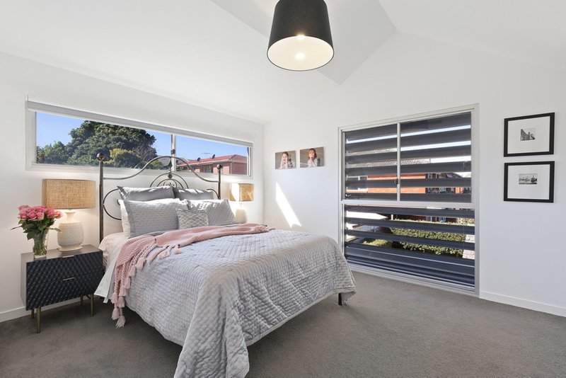 Photo - 22 Holmesdale Street, Marrickville NSW 2204 - Image 8