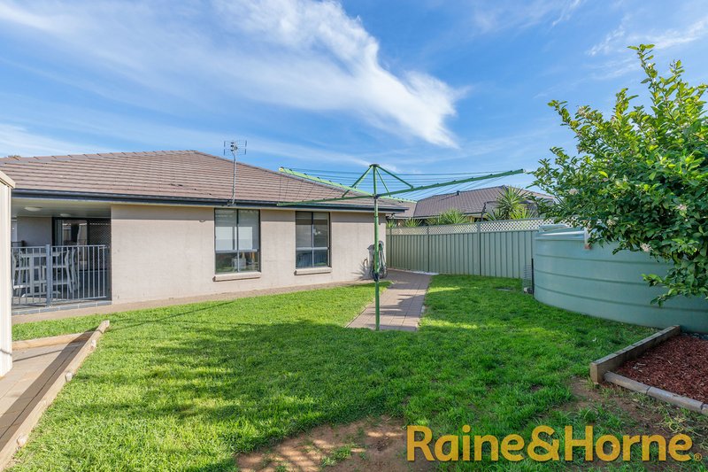 Photo - 22 Holmwood Drive, Dubbo NSW 2830 - Image 18