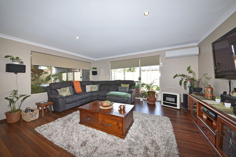 Photo - 22 Holyhead Green, Mindarie WA 6030 - Image 17