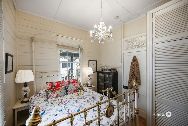 Photo - 22 Hove Street, Highgate Hill QLD 4101 - Image 10