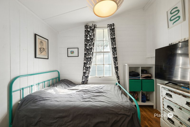 Photo - 22 Hove Street, Highgate Hill QLD 4101 - Image 12