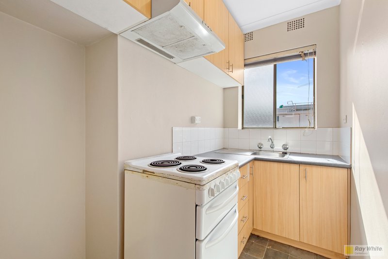 Photo - 2/2 Howard Street, Canterbury NSW 2193 - Image 4