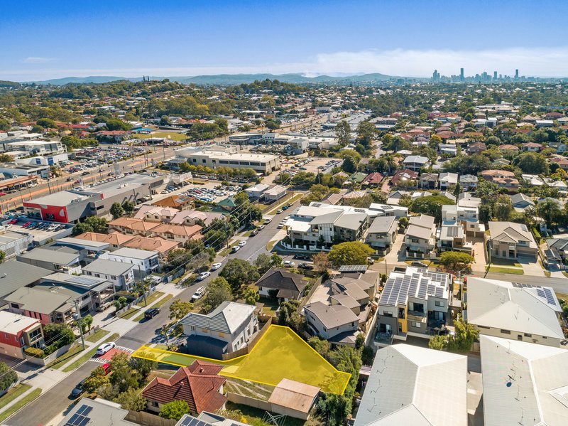 Photo - 22 Howsan Street, Mount Gravatt East QLD 4122 - Image 3