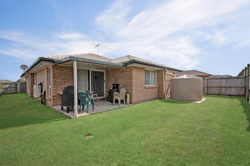 Photo - 22 Hubner Drive, Rothwell QLD 4022 - Image 12