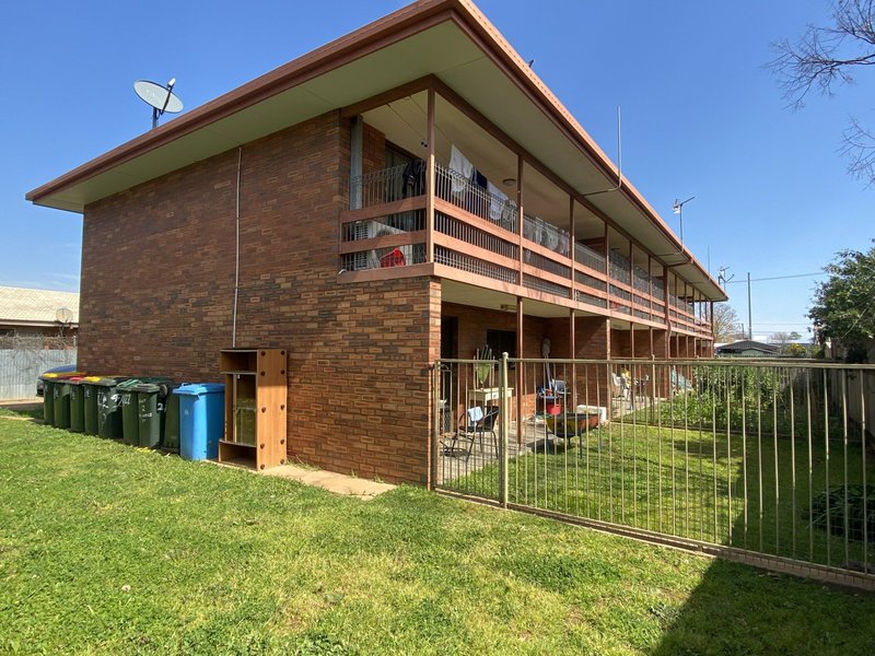 Photo - 22 Hunter Street, Dubbo NSW 2830 - Image 2
