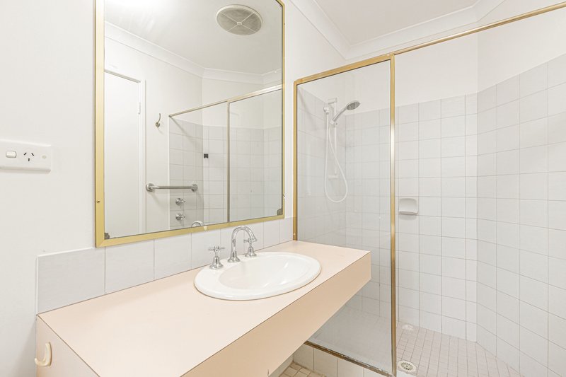 Photo - 22 Huntingdale Crescent, Connolly WA 6027 - Image 7