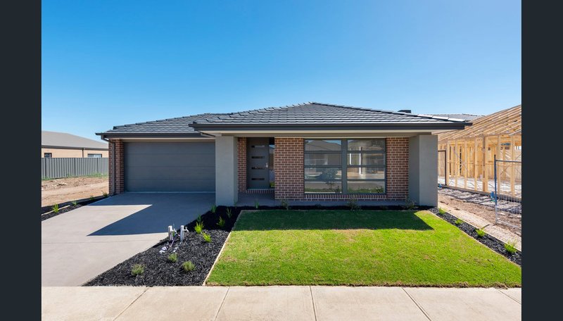 Photo - 22 Iconic Drive, Tarneit VIC 3029 - Image 2