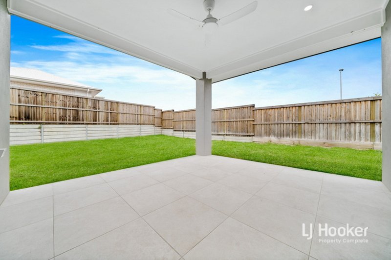 Photo - 22 Illawarra Crescent, Yarrabilba QLD 4207 - Image 5