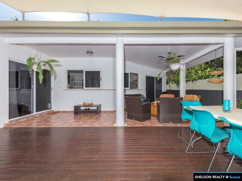 Photo - 22 Isaac Smith Close, Kewarra Beach QLD 4879 - Image 5