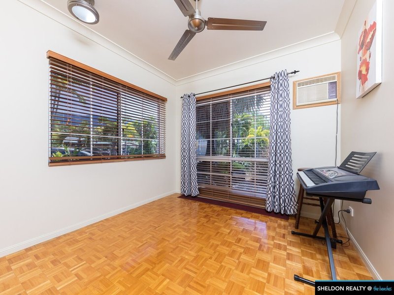 Photo - 22 Isaac Smith Close, Kewarra Beach QLD 4879 - Image 14