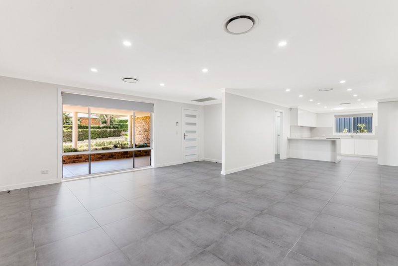 Photo - 22 Jacaranda Avenue, Baulkham Hills NSW 2153 - Image 2