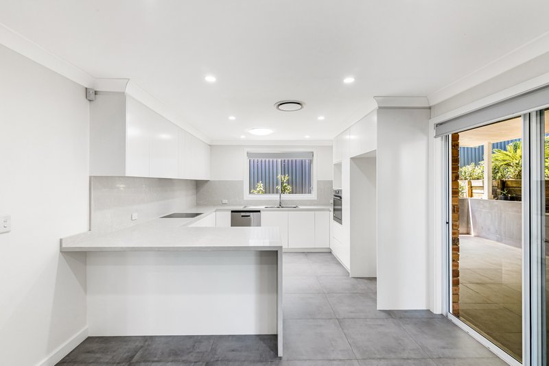 Photo - 22 Jacaranda Avenue, Baulkham Hills NSW 2153 - Image 3