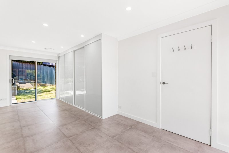 Photo - 22 Jacaranda Avenue, Baulkham Hills NSW 2153 - Image 6