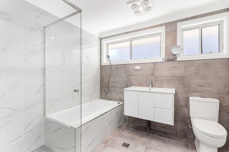 Photo - 22 Jacaranda Avenue, Baulkham Hills NSW 2153 - Image 7