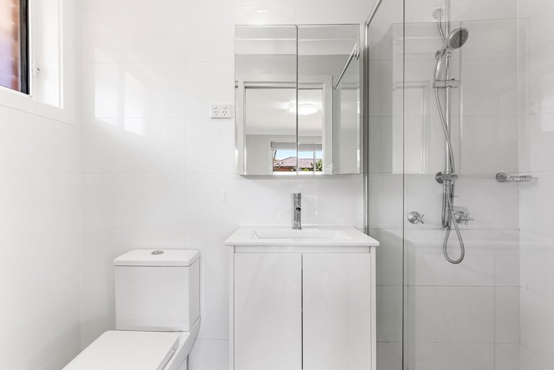 Photo - 22 Jacaranda Avenue, Baulkham Hills NSW 2153 - Image 8