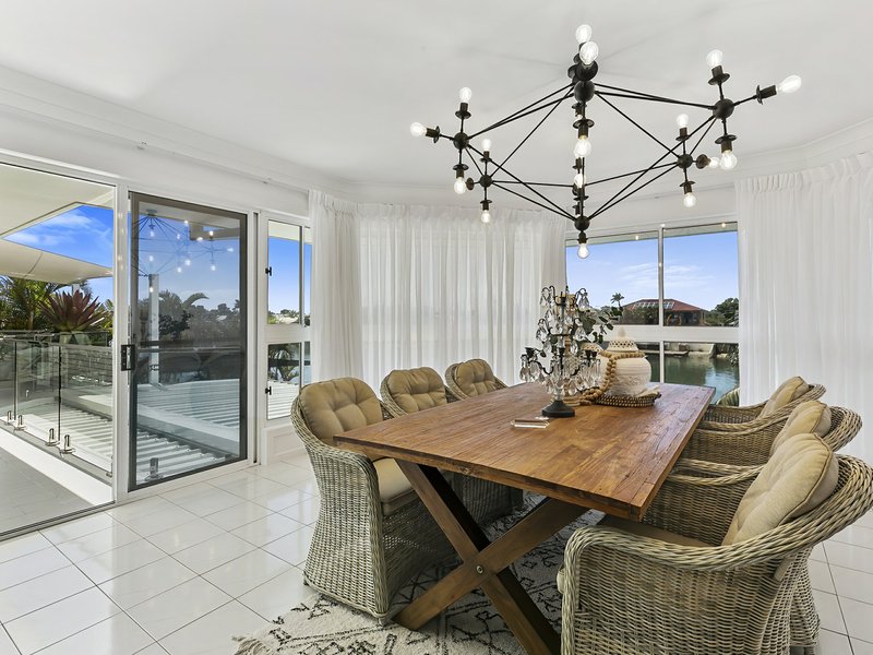 Photo - 22 Jacaranda Drive, Bongaree QLD 4507 - Image 8