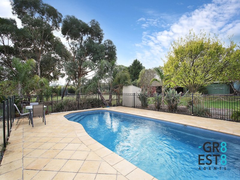 Photo - 22 Jacques Road, Narre Warren North VIC 3804 - Image 3