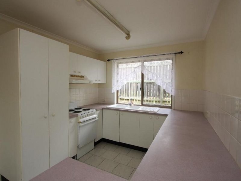 Photo - 22 Jade Garden Drive, Boronia Heights QLD 4124 - Image 2