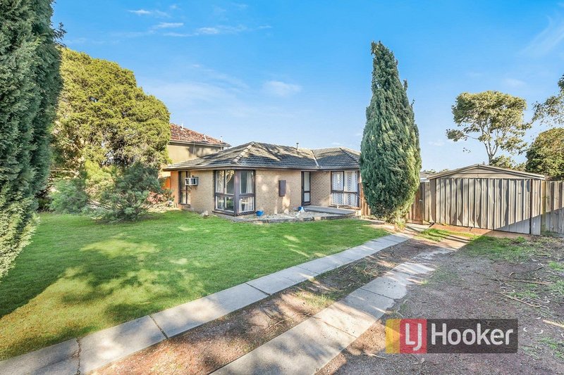 22 James Cook Drive, Endeavour Hills VIC 3802