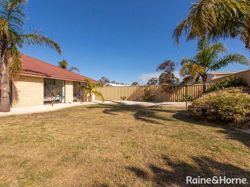 Photo - 22 Janjin Road, Dalyellup WA 6230 - Image 21