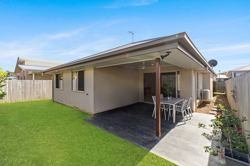 Photo - 22 Japoon Street, North Lakes QLD 4509 - Image 2