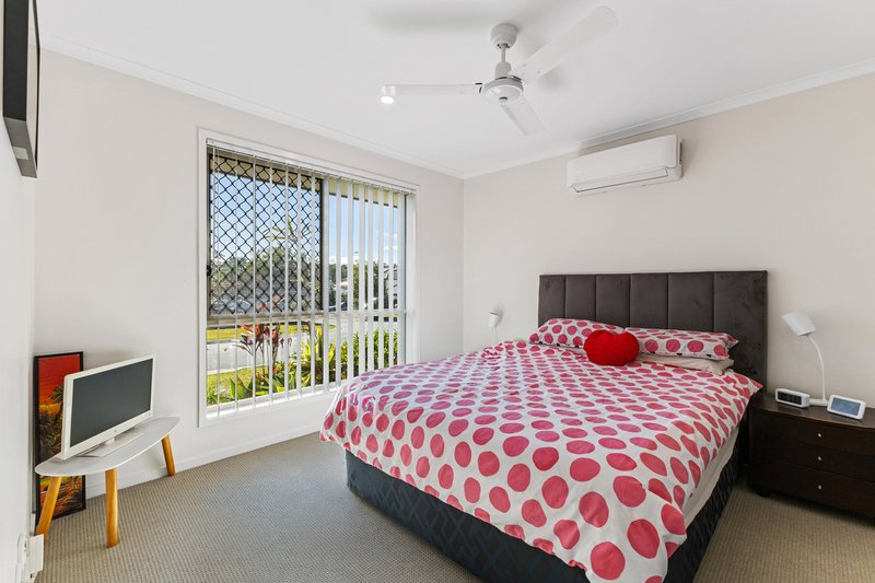 Photo - 22 Japoon Street, North Lakes QLD 4509 - Image 10