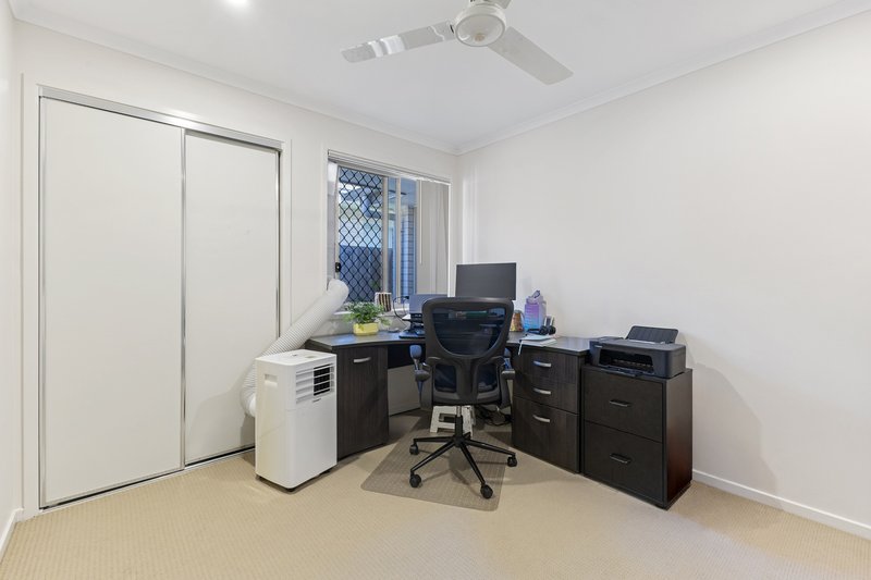 Photo - 22 Japoon Street, North Lakes QLD 4509 - Image 13