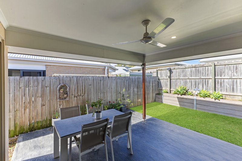 Photo - 22 Japoon Street, North Lakes QLD 4509 - Image 16