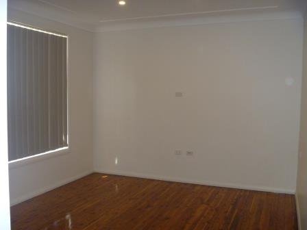 Photo - 22 Jean Street, Seven Hills NSW 2147 - Image 2