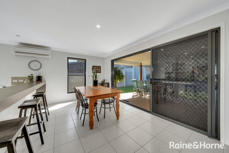 Photo - 22 Jeana Close, Boyne Island QLD 4680 - Image 14