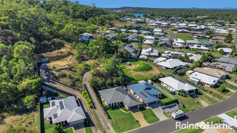 Photo - 22 Jeana Close, Boyne Island QLD 4680 - Image 22