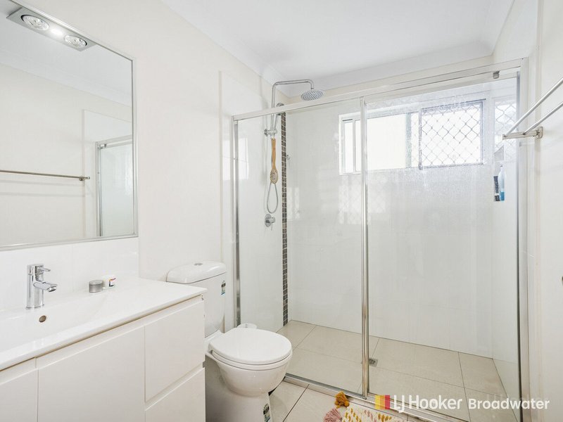 Photo - 22 Jimmieson Avenue, Labrador QLD 4215 - Image 7