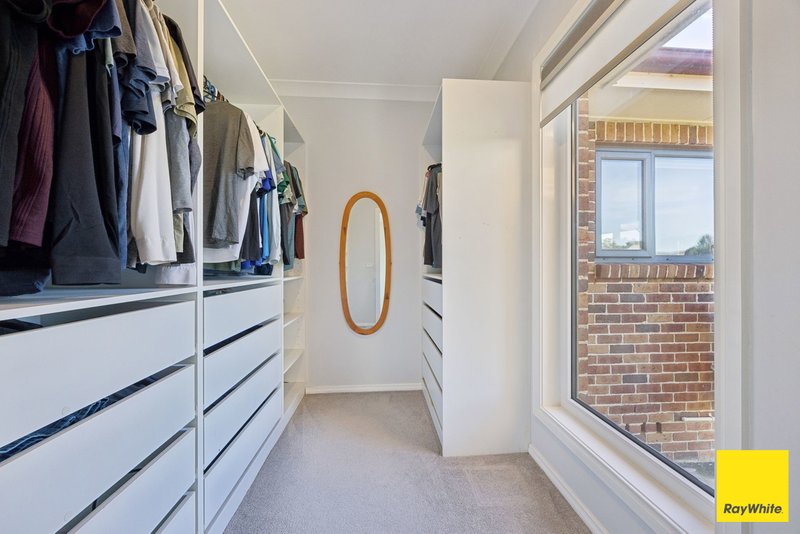 Photo - 22 John Dwyer Crescent, Bungendore NSW 2621 - Image 7