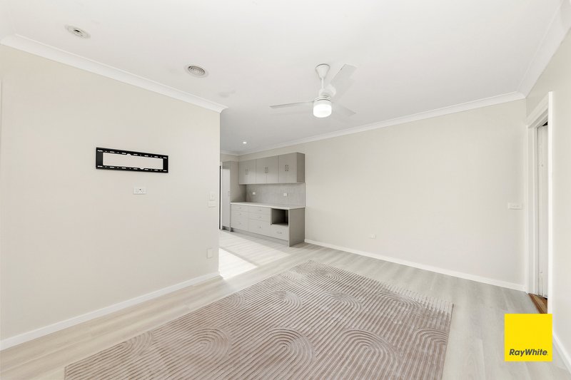 Photo - 22 John Dwyer Crescent, Bungendore NSW 2621 - Image 21