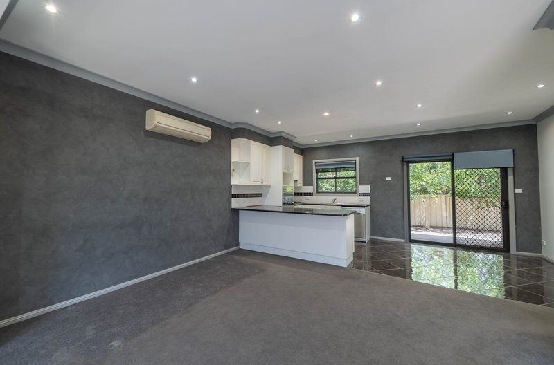 Photo - 22 John Girdham Place, Forbes NSW 2871 - Image 2