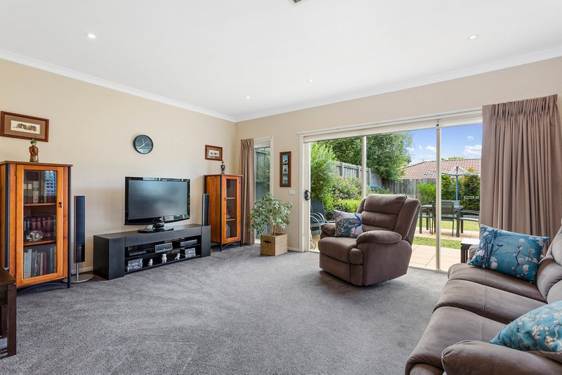 Photo - 2/2 John Street, Pakenham VIC 3810 - Image 5