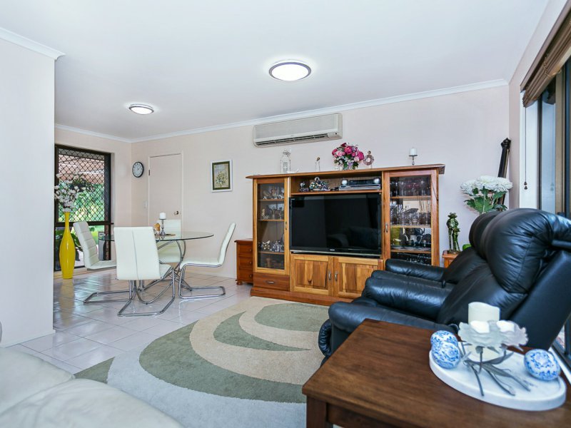 Photo - 22 Johns Road, Mudgeeraba QLD 4213 - Image 8