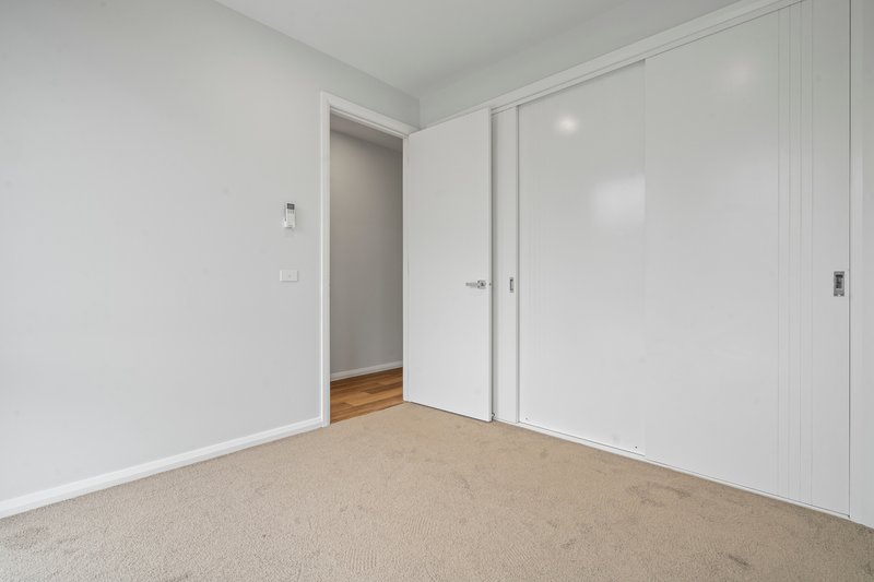 Photo - 2/2 Josephine Street, Oak Park VIC 3046 - Image 11