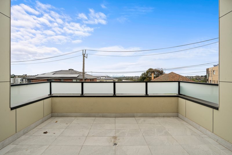 Photo - 2/2 Josephine Street, Oak Park VIC 3046 - Image 17