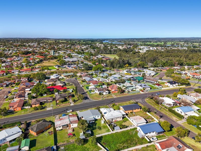 Photo - 22 Kanangra Drive, Taree NSW 2430 - Image 21