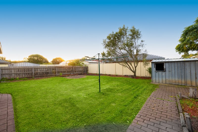 Photo - 22 Kathleen Crescent, Hoppers Crossing VIC 3029 - Image 15