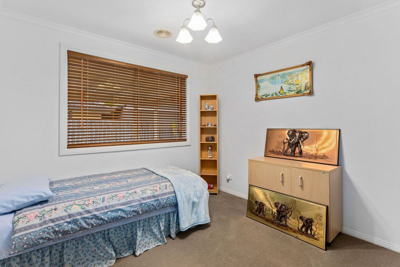 Photo - 22 Kathleen Crescent, Tyabb VIC 3913 - Image 6