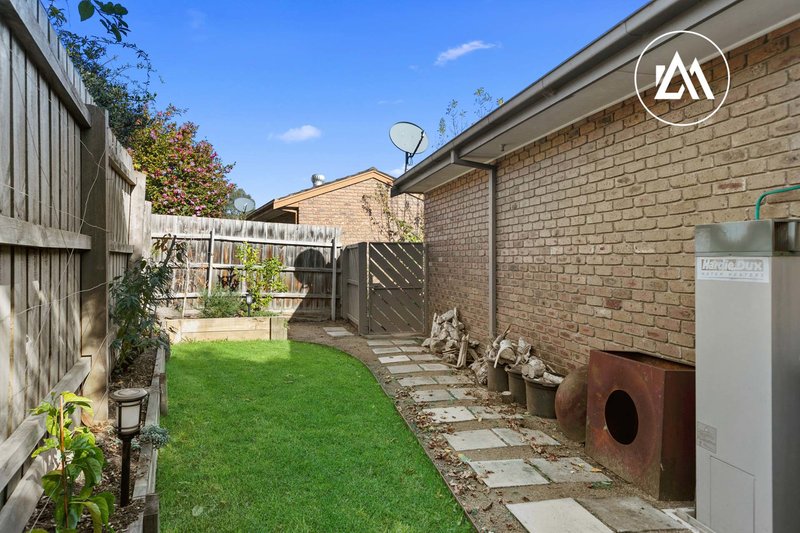 Photo - 2/2 Kelman Street, Frankston VIC 3199 - Image 9