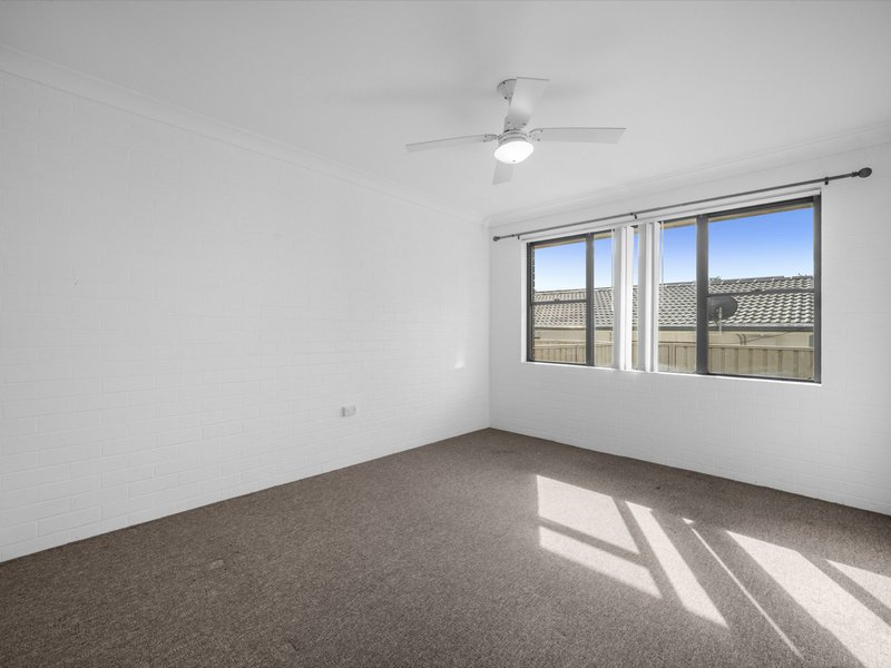 Photo - 2/2 Kemp Street, Salamander Bay NSW 2317 - Image 10